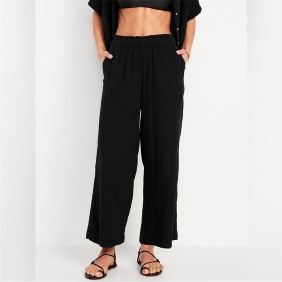 Old Navy Pants - NWT! Black High-Waisted Crinkle Gauze Pull-On Ankle Pants - Multiple 💛